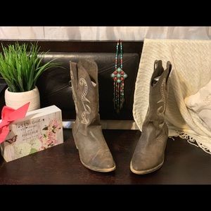 American Rag Dawn cowboy boots